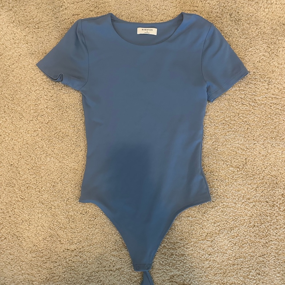 Aritzia Babaton Short Sleeve T Shirt Contour Bodysuit